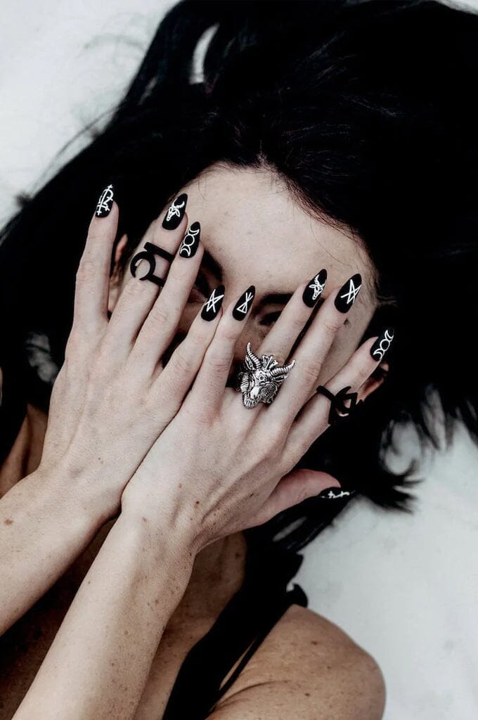 Bad Witch - Press On Nails Nails Rave Nailz